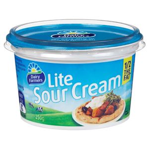 Sour-Cream-Lite-250gr-Dairy-Farmers-(GF)-(H)-(388910)