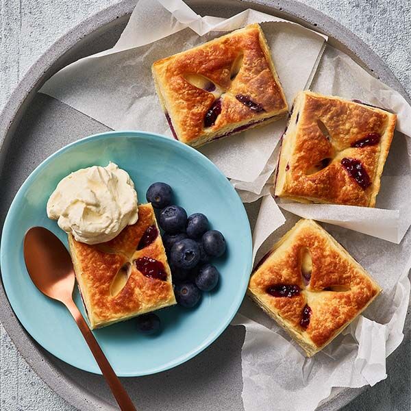 Danish, Apple, Berry and Custard 1.8Kg Sara Lee (H)