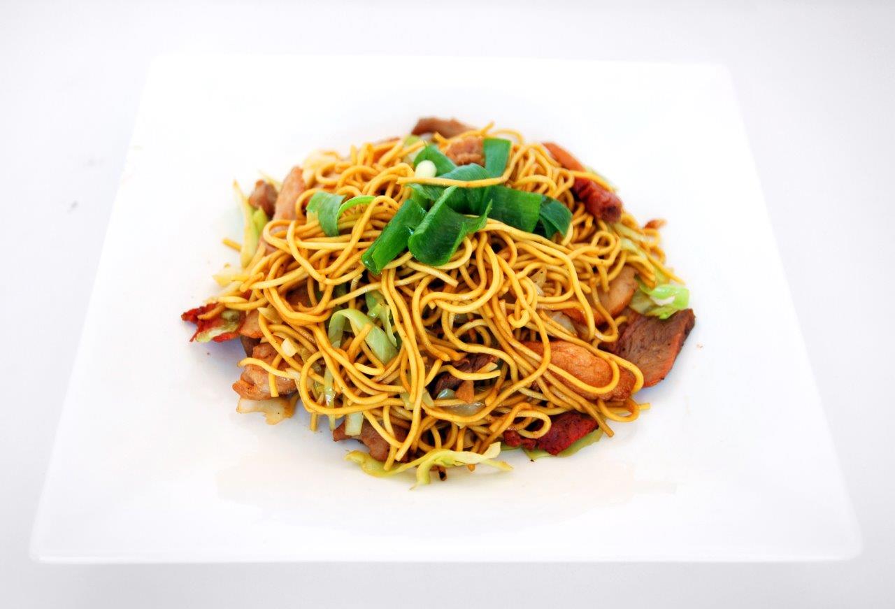 Hakka Noodles Singapore Style