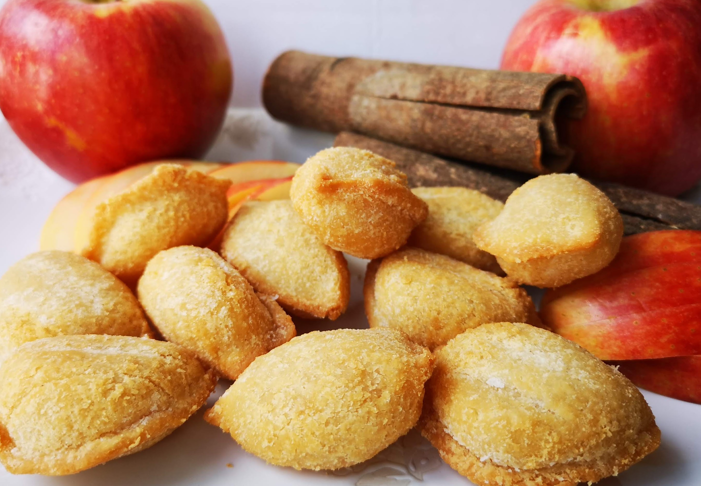 Golden Fan Apple Pie Bites Vegan