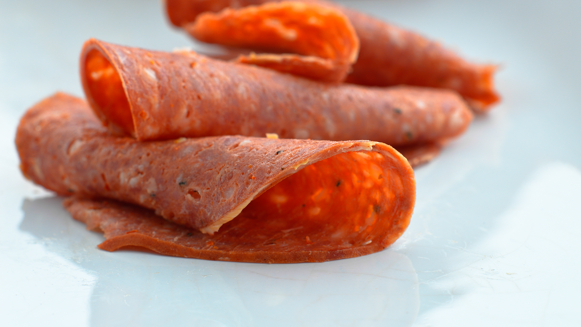 Lago Salami Calabrese Hot Pizza Sliced