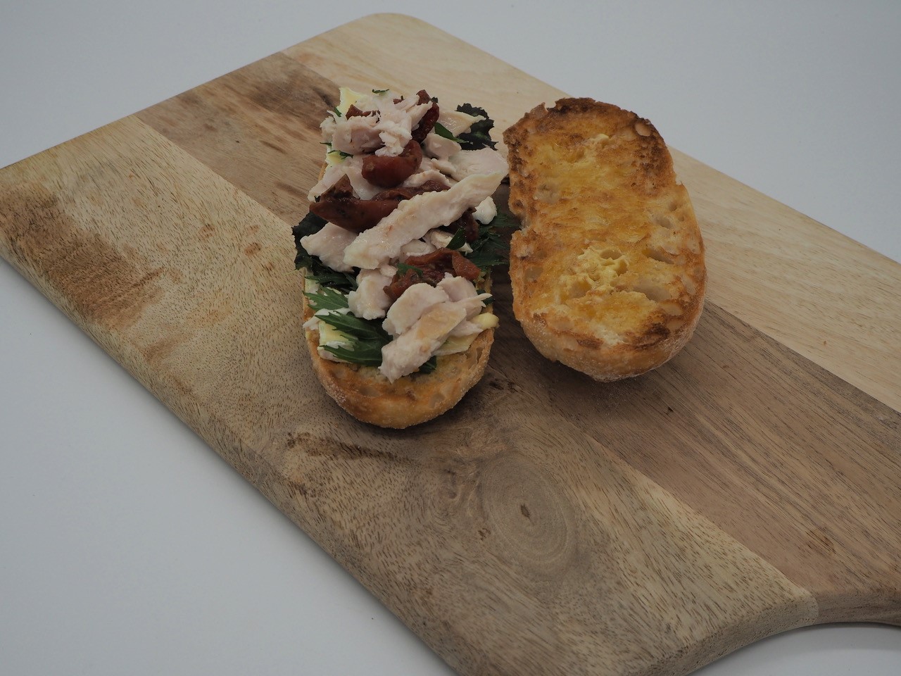 Chicken Breast FRESH Oven Roasted Shredded 1Kg Our Kitchen (GF) (H)