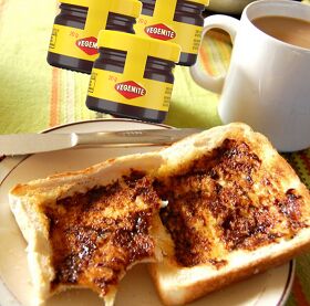 Vegemite, Mini Glass Jar 30x20gm Vegemite (VG) (H)