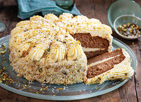 Gateau, 1-238 Hummingbird Cake 16 Portions Priestley’s