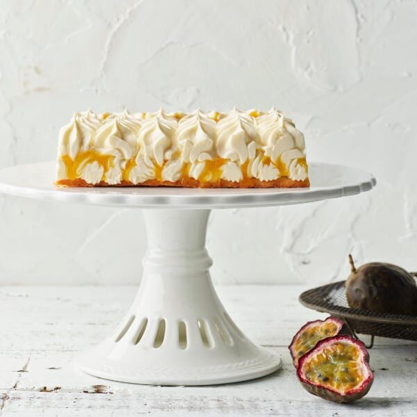 Cheesecake, Peach Mango Tray 1.35kg Sara Lee