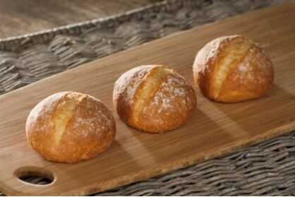 LR-BWR6101 White Round Dinner Rolls 90x35gm Laurent (H)