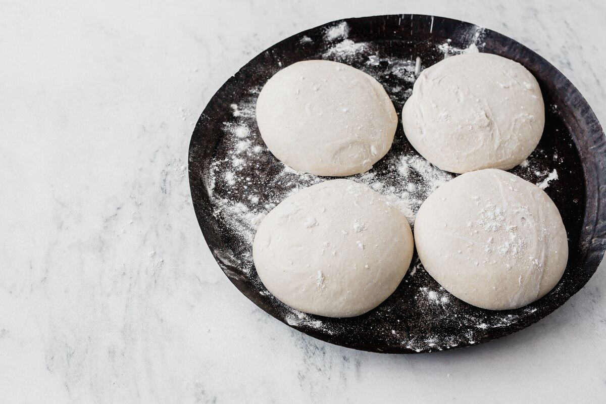 Pizza Dough Balls 40x300gm Buvetti