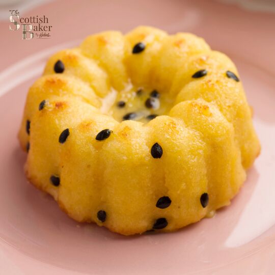 Cake, Pineapple passionfruit Bundtlette The Scottish Baker 11x128g (GF)